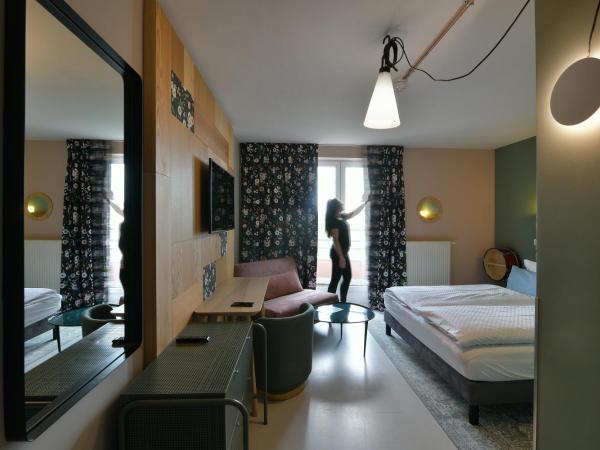 Hotel BIRGIT Berlin Mitte : photo 5 de la chambre chambre double confort avec balcon