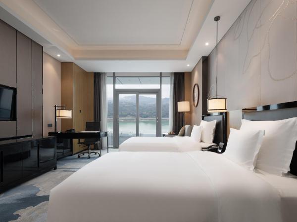 Wyndham Chongqing Yuelai : photo 3 de la chambre chambre lits jumeaux de luxe club 