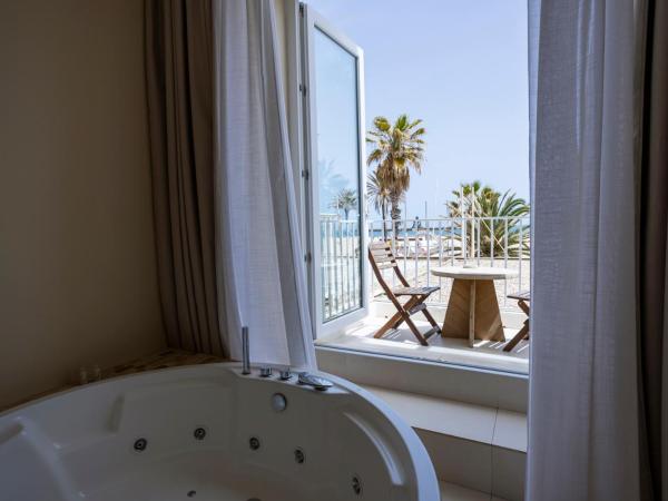 Hotel Sabbia by Gabbeach : photo 4 de la chambre suite junior - vue sur mer