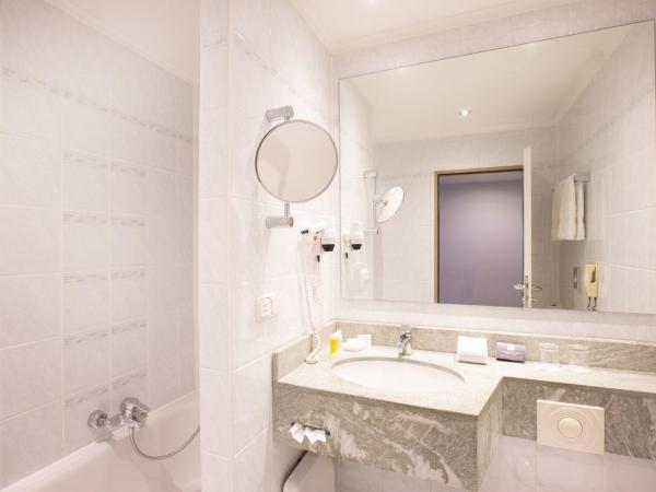 Crowne Plaza Frankfurt Congress Hotel, an IHG Hotel : photo 7 de la chambre chambre simple lit queen-size deluxe avec balcon - non-fumeurs