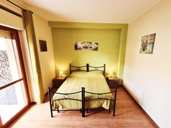 Affittacamere Il Terrazzo Di Archimede : photo 2 de la chambre chambre double avec salle de bains privative extérieure