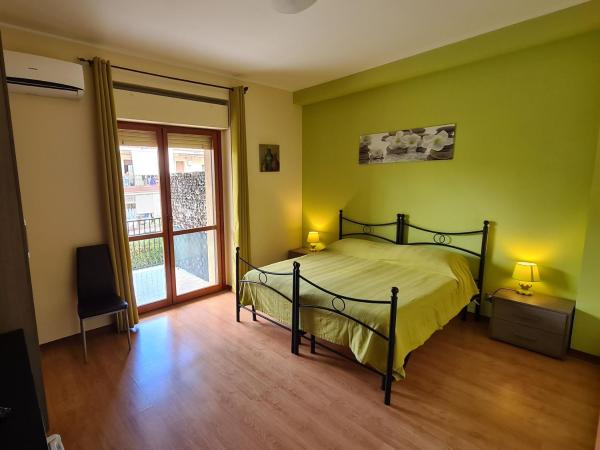 Affittacamere Il Terrazzo Di Archimede : photo 1 de la chambre chambre double avec salle de bains privative extérieure