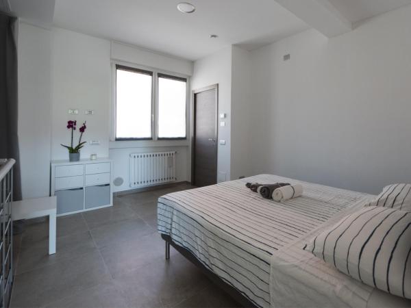 Villino Liber : photo 4 de la chambre chambre double avec salle de bains privative