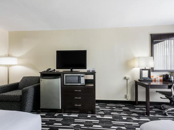 Days Inn by Wyndham Oklahoma City Bricktown : photo 4 de la chambre chambre 2 lits queen-size - non-fumeurs