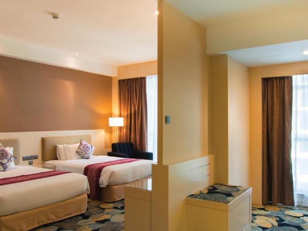 Imperial Hotel Kuching : photo 4 de la chambre chambre lits jumeaux de luxe d'angle