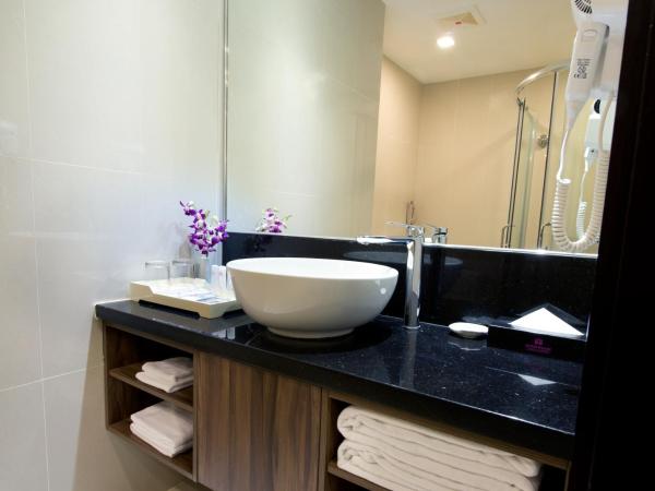 Hotel Royal Kuala Lumpur : photo 4 de la chambre chambre deluxe double ou lits jumeaux