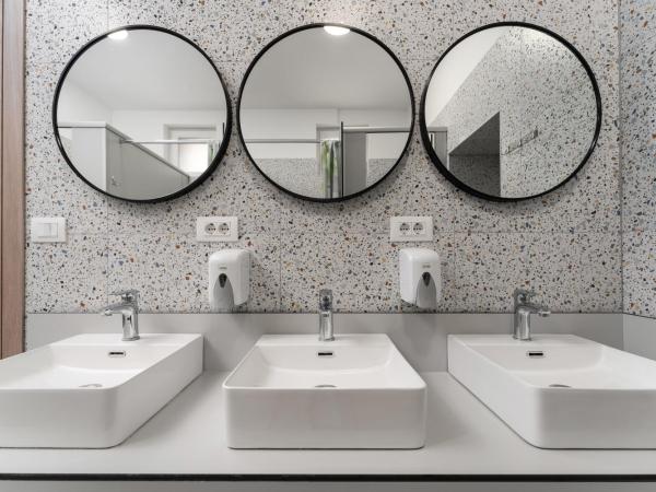 Hostel Antique : photo 5 de la chambre lit dans dortoir pour femmes de 8 lits