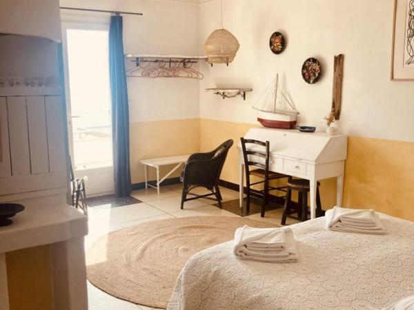 Hôtel Lido Beach : photo 2 de la chambre chambre double avec terrasse - vue sur mer