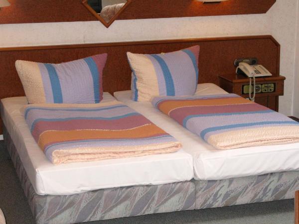 Hotel Plovdiv : photo 7 de la chambre chambre triple