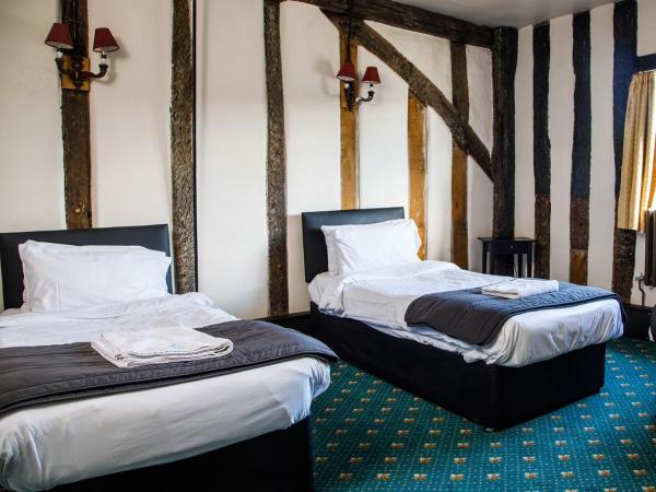 The Old Crown : photo 1 de la chambre chambre lits jumeaux avec salle de bains commune