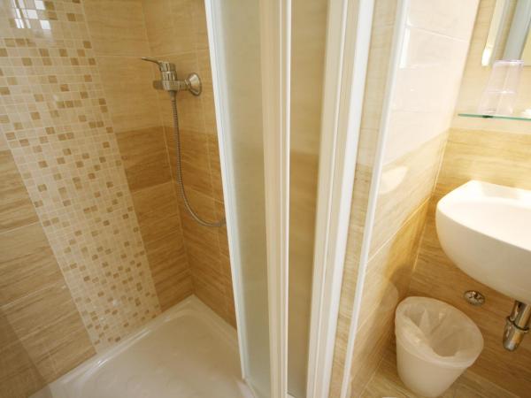 Hotel Amalfi : photo 10 de la chambre chambre double ou lits jumeaux