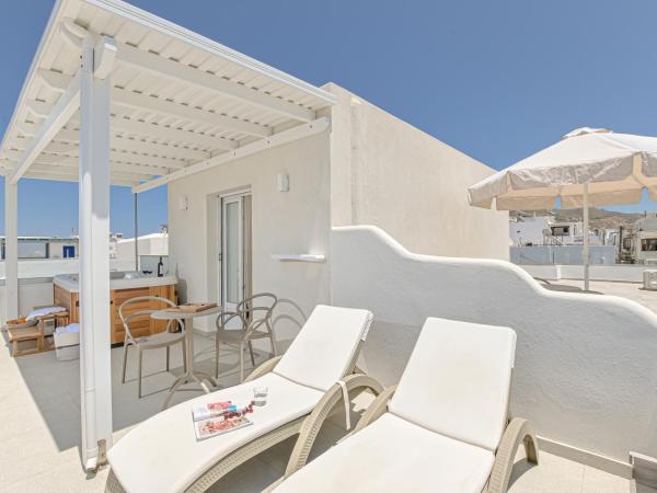 Elite Suites Naxos : photo 9 de la chambre chambre double deluxe avec balcon - vue sur mer