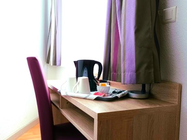 Hôtel Jeanne d'Arc : photo 3 de la chambre chambre lits jumeaux