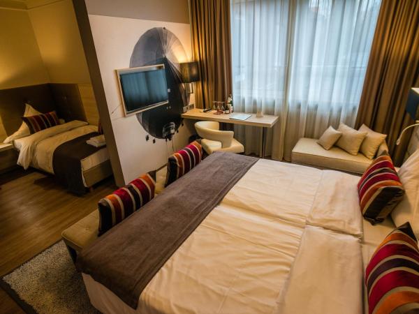 Hotel Zum Zeppelin Hamburg : photo 1 de la chambre chambre triple confort