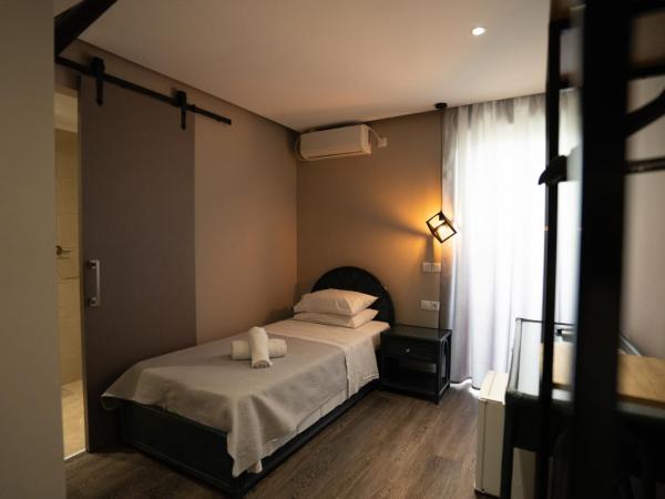 Parthenis Riviera Hotel : photo 1 de la chambre chambre simple standard