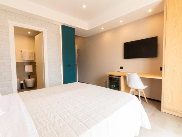 Antares Rooms and Suites : photo 2 de la chambre chambre double avec terrasse