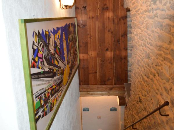 Chambres d'hôtes La Moraine Enchantée : photo 1 de la chambre chambre lit king-size avec baignoire spa