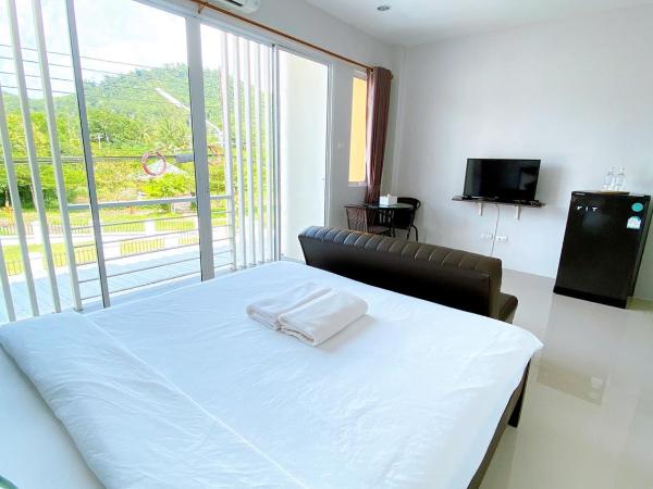 Khaolak Mind Home Hostel : photo 2 de la chambre chambre lit queen-size avec balcon