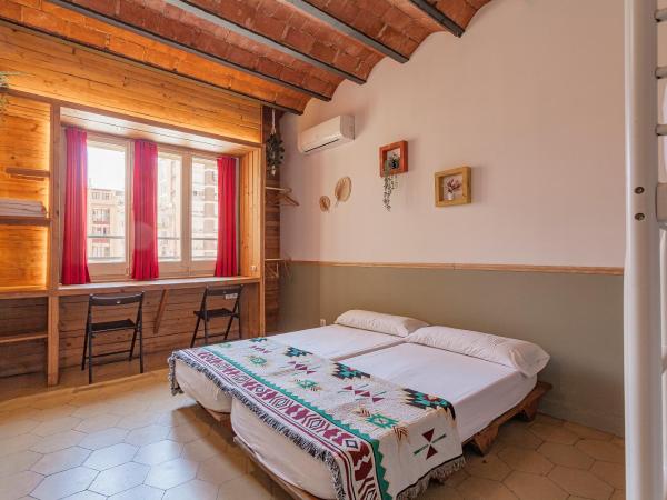 Bird House : photo 4 de la chambre chambre quadruple avec salle de bains commune