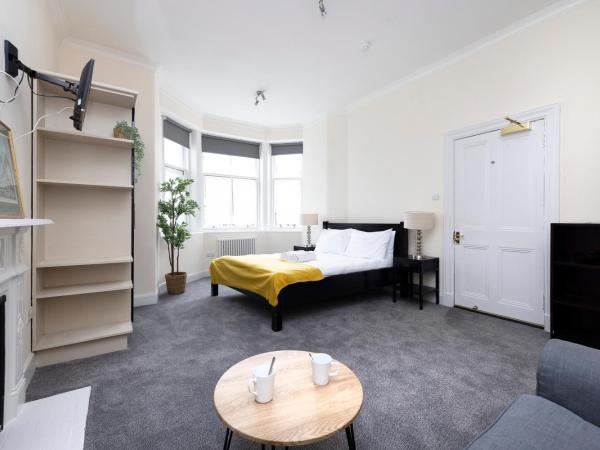 JOIVY Haymarket : photo 1 de la chambre chambre double standard