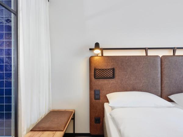 H2 Hotel Düsseldorf City : photo 4 de la chambre chambre double standard