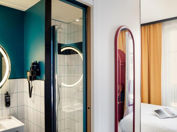 ibis Styles Dijon Central : photo 4 de la chambre chambre standard avec 1 lit double et 1 lit simple