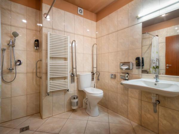 Atlantic Hotel : photo 10 de la chambre chambre double ou lits jumeaux