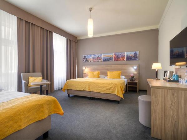 Atlantic Hotel : photo 8 de la chambre chambre triple