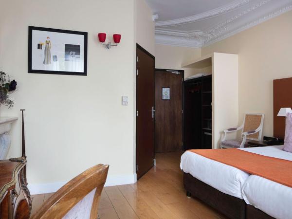 Le 123 Elysees - Astotel : photo 1 de la chambre chambre lits jumeaux pour personnes à mobilité réduite