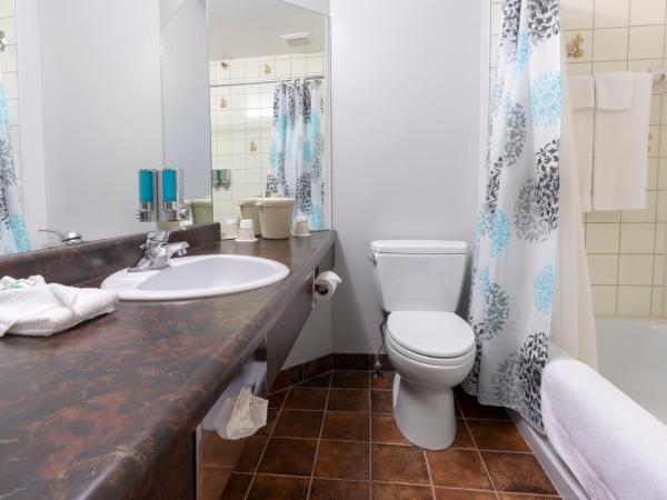 Hôtel Québec Inn : photo 5 de la chambre chambre double Économique avec balcon intérieur côté restaurant