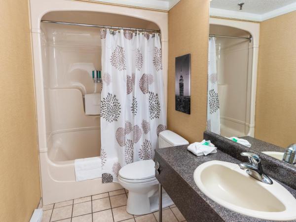 Hôtel Québec Inn : photo 5 de la chambre chambre lit queen-size traditionnelle - vue sur extérieur