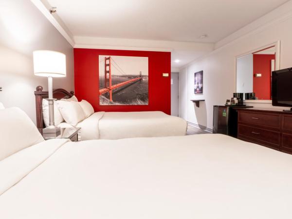 Hôtel Québec Inn : photo 1 de la chambre chambre traditionnelle avec 2 lits doubles et terrasse intérieure - côté piscine