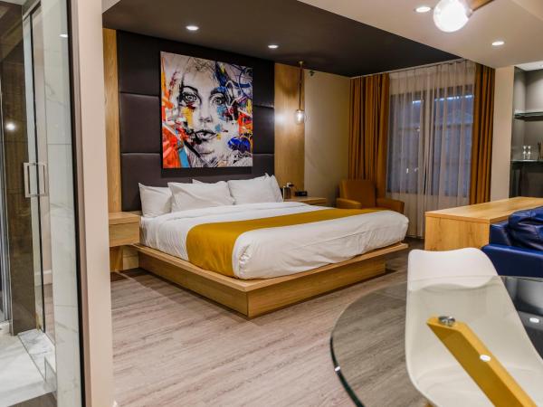 Hôtel Québec Inn : photo 2 de la chambre suite lit queen-size - thème asiatique