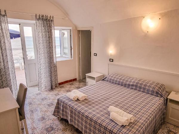 Hotel Regina del Mare : photo 2 de la chambre chambre triple standard