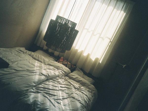 ゲストハウスよるよなか : photo 5 de la chambre chambre lits jumeaux standard