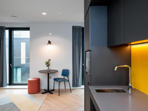 Staycity Aparthotels Dublin City Quay : photo 4 de la chambre studio - accessible aux personnes à mobilité réduite 