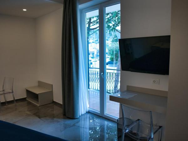 WeRooms : photo 8 de la chambre chambre triple avec balcon