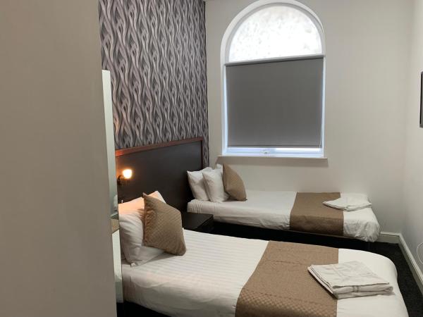 Imperial Salford Hotel : photo 2 de la chambre chambre lits jumeaux