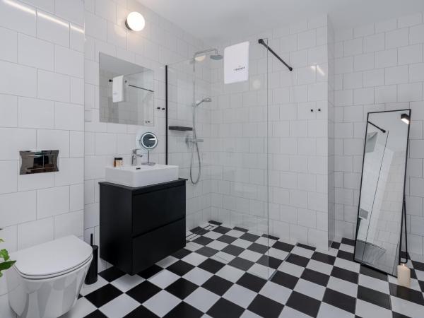 EXCLUSIVE Aparthotel Kraków Lubicz 40 : photo 2 de la chambre studio lit queen-size de luxe 