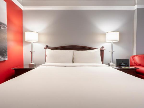 Hôtel Québec Inn : photo 2 de la chambre chambre standard lit queen-size