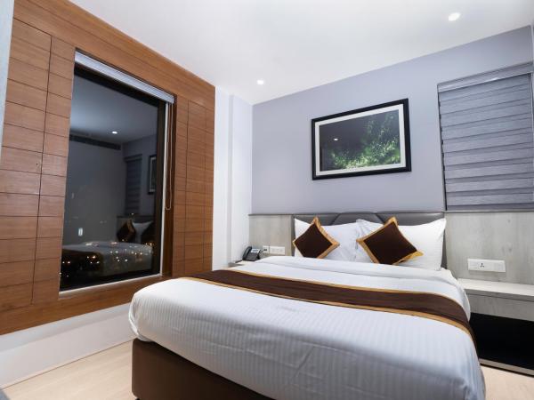 Poiisse : photo 5 de la chambre chambre double ou lits jumeaux - vue sur ville