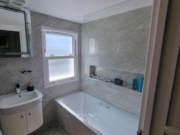 Tulse Hill Luxury Cosy Rooms : photo 1 de la chambre chambre double avec salle de bains commune