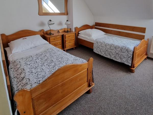 Hotel Karkonosze : photo 7 de la chambre appartement 3 chambres (6 adultes)