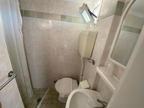 Hotel Nanni Garnì : photo 10 de la chambre chambre lits jumeaux Économique