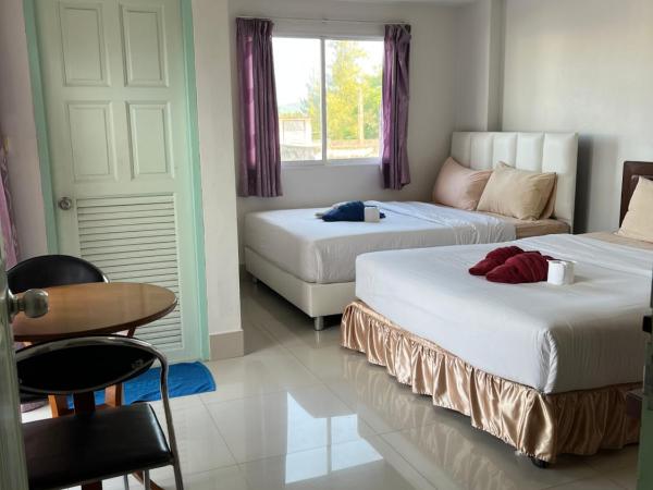 Baanpak Sam Anong : photo 2 de la chambre chambre familiale