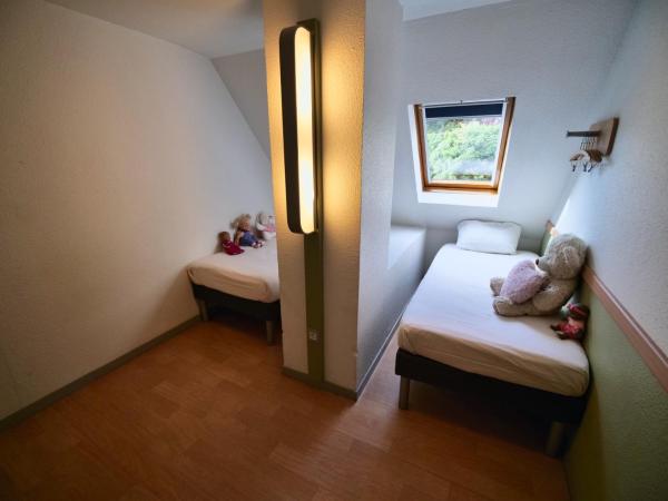 ibis budget Blois Centre : photo 5 de la chambre chambre familiale