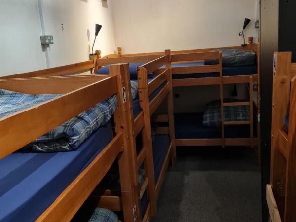 Belford Hostel : photo 1 de la chambre lit dans dortoir mixte de 8 lits 
