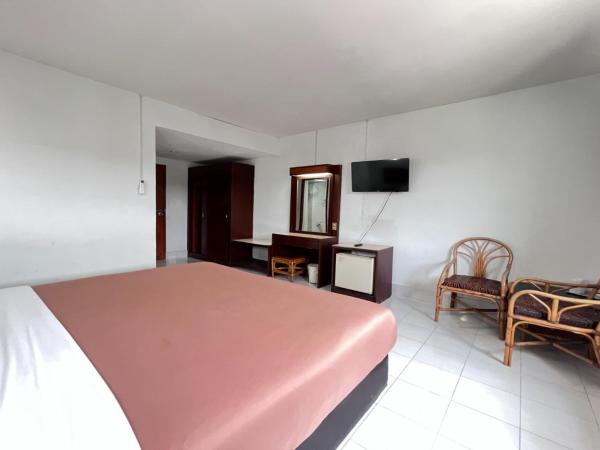 Pure Phuket Residence : photo 2 de la chambre chambre double