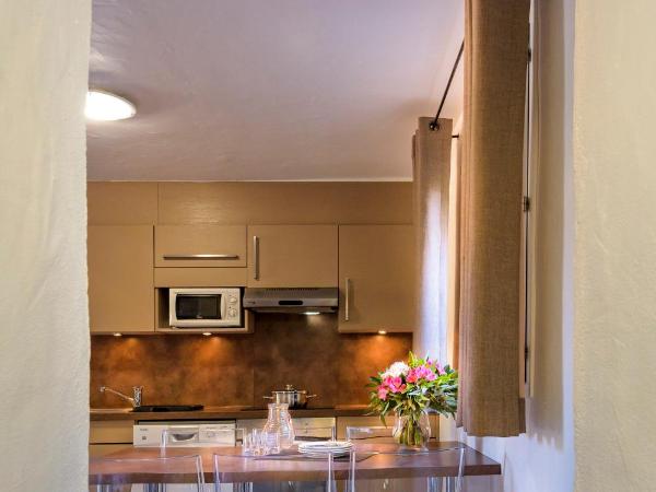 Résidence Vasca d'Oro : photo 9 de la chambre villa prestige 2 chambres avec piscine privée