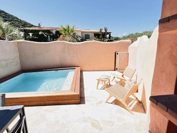Résidence Vasca d'Oro : photo 5 de la chambre villa prestige 1 chambre avec piscine privée